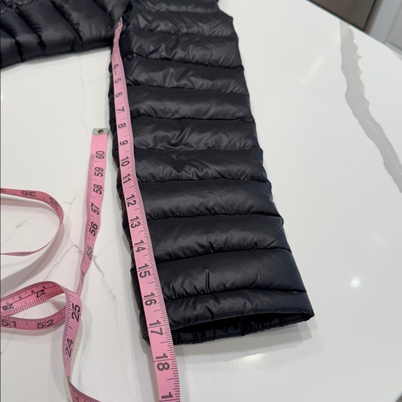 Andrew Marc Black Puffer Coat with Faux Fur Trim M - Picture 9 of 10